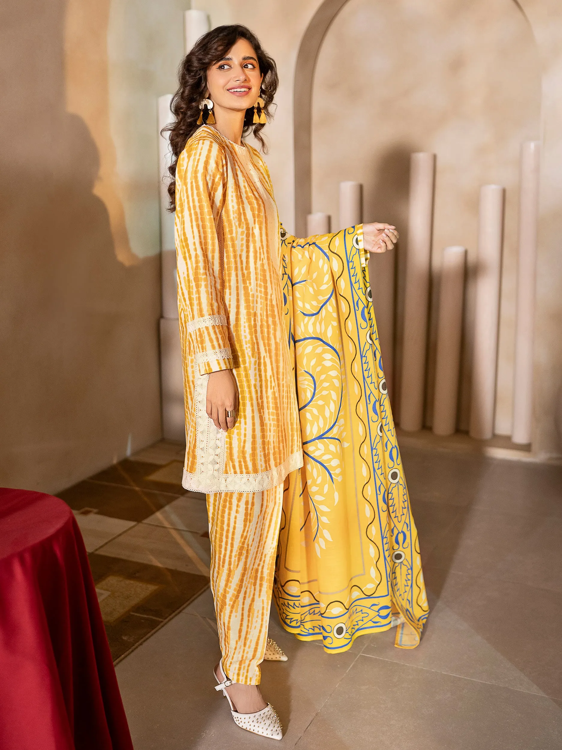 2 Piece Khaddar Suit-Printed (Unstitched)
