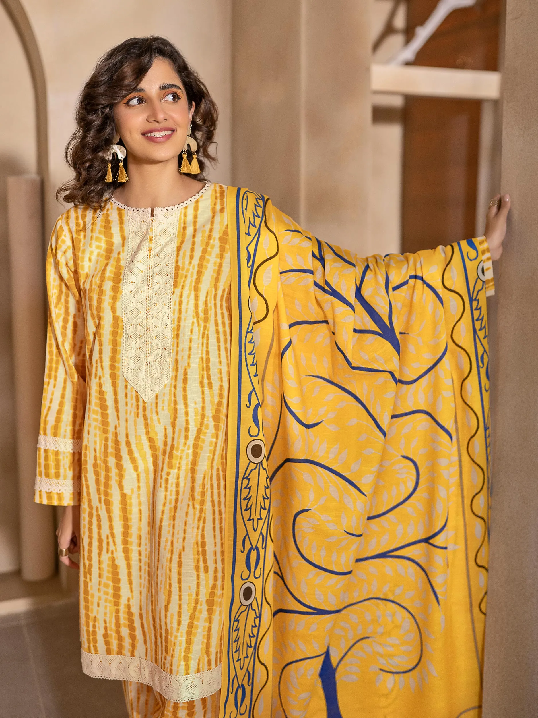 2 Piece Khaddar Suit-Printed (Unstitched)