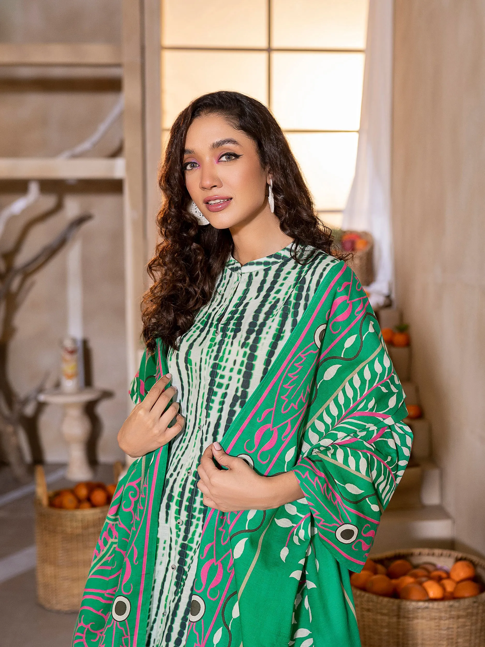 2 Piece Khaddar Suit-Printed (Unstitched)