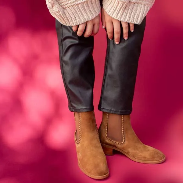 Bambi Brown | Suede Chelsea boot