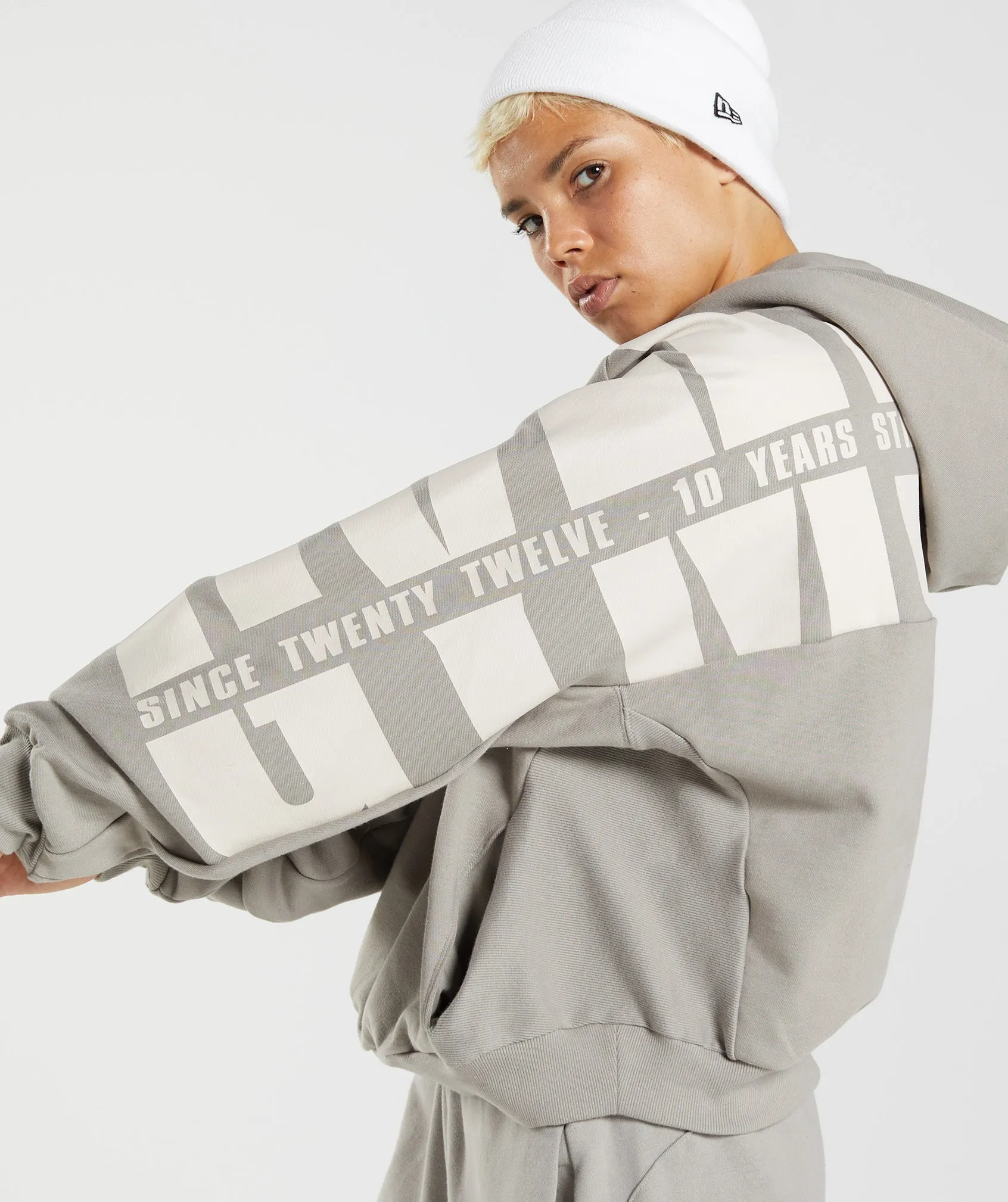 Gymshark GS10 Year Hoodie - Ecru Brown